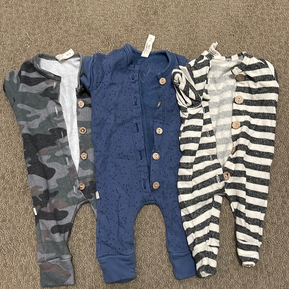 Childhoods clothing rompers set of 3